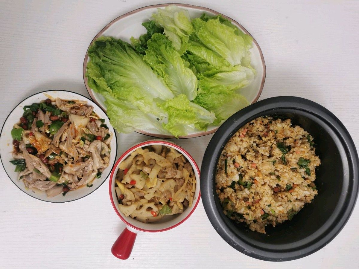 东北经典菜肴：私房菜包饭，荤素搭配，酱香十足，超级好吃