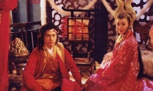 大元帅!天龙中,他实力超群,是乔峰亲舅,指点萧远山武功,一门都是忠烈