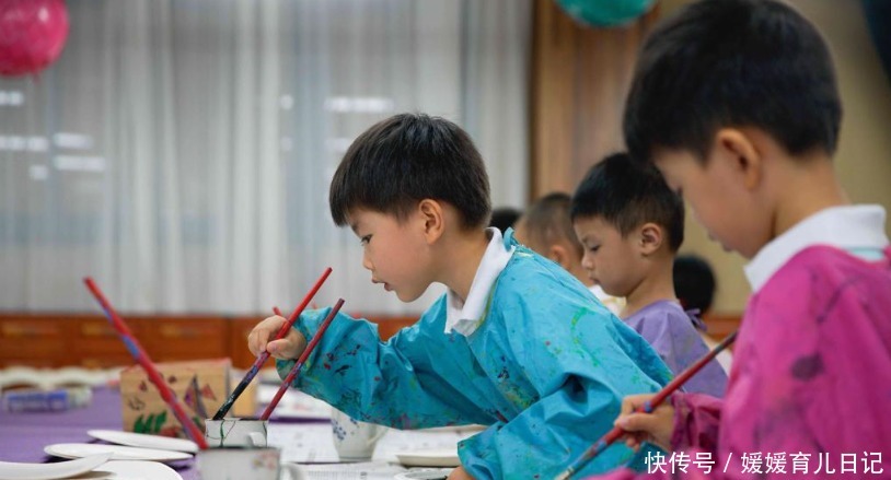 幼儿园“严禁”小学化，小学又要看基础，家长：又要花钱了