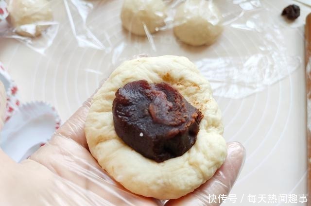 自制|自制超软小面包，学会不用排队买，松软香甜，无添加更健康