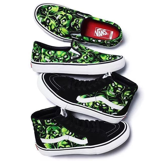 卫衣 Supreme x GCY郭春雨 2022 联名系列单品海报公布,争议性新作