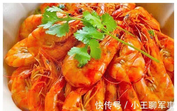 强身|孩子每天努力打球想要长高个,多吃高钙菜,补钙强身促发育