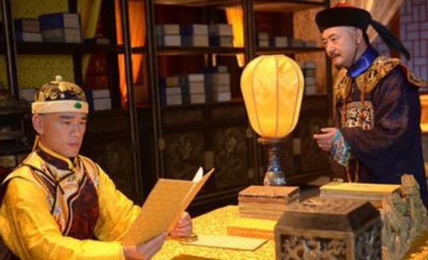 牌子|古代皇帝的日常生活是怎样的？乾隆凌晨4点起床，晚上7点翻牌子