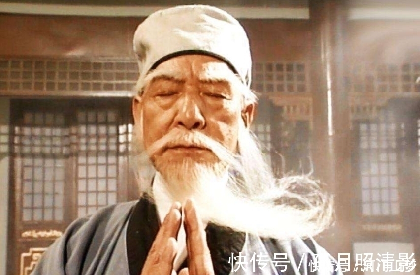 鸠摩智#难怪扫地僧躲在少林寺里暗中观察,你看42年前,他被谁所伤?