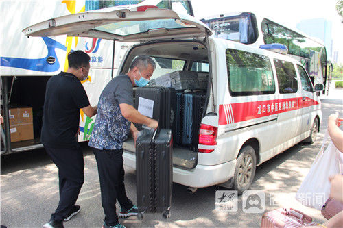 采样|火速集结！龙口市卫健局派出100人核酸采样队支援烟台开发区