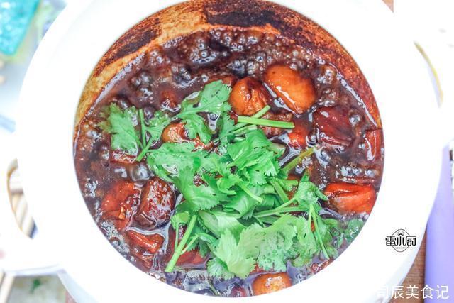 上桌|红烧肉,按黄磊的做法,上桌就被清盘,真好吃!