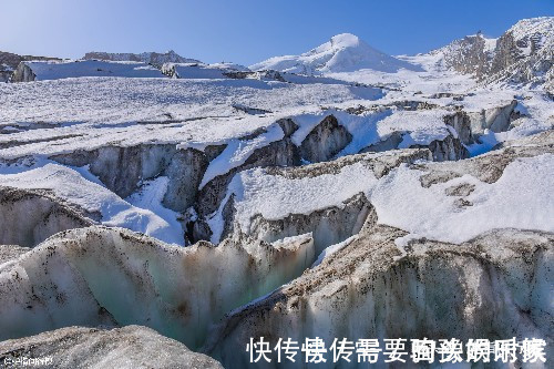 香格里拉|瑞士版香格里拉，藏于绝美雪山包围之中，是冰川徒步旅行胜地