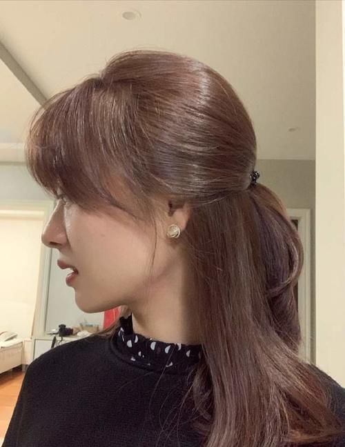 女人|女人上班不要总披着头发，没精神没气质，这么扎难道不香吗