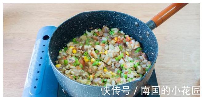 卤汁|茄子和面条一起做，原来这么好吃，比炸酱面还过瘾，每次都光盘！