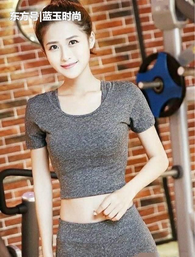 街拍打底裤自然又上档次,穿上之后让女生爱不释手