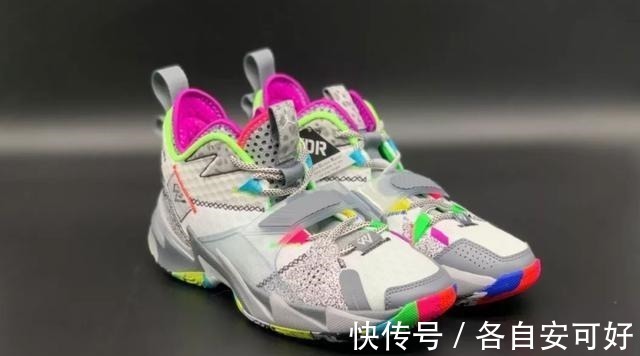 米切尔 最适合扁平足穿着的10款实战鞋!再也不要担心买不到合适的鞋了!