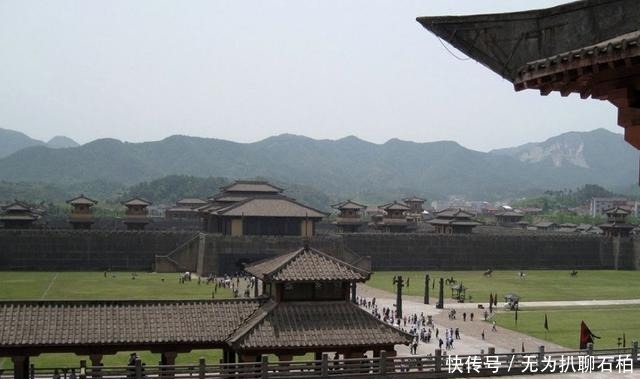 春秋|为什么春秋没有被灭的王朝,到战国才开始有?