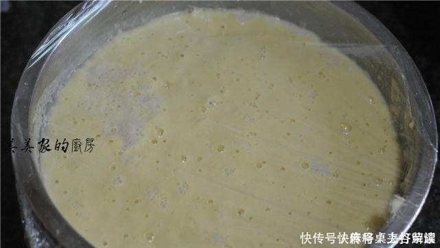 早餐饼种类那么多,我就爱此物蓬松柔软越嚼越香,1分钟1个