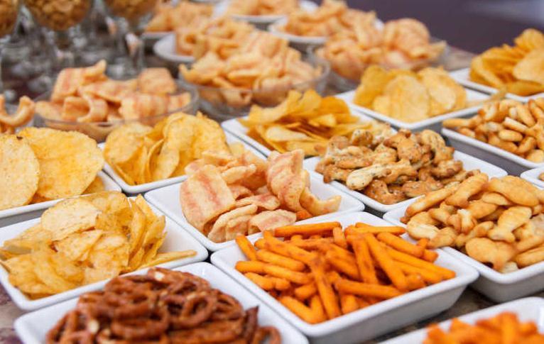 垃圾食品|为何越来越多孩子患白血病?4样东西或是元凶,看看你家有吗?