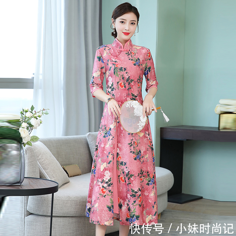 减龄|今年流行一女装,叫“碎花裙”,洋气减龄美成景