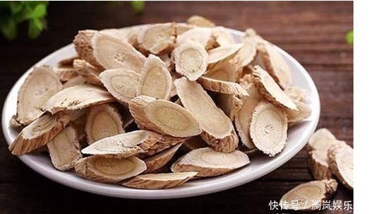 菊花|黄芪什么季节吃最好，怎么吃？给你黄芪枸杞菊花茶做法介绍