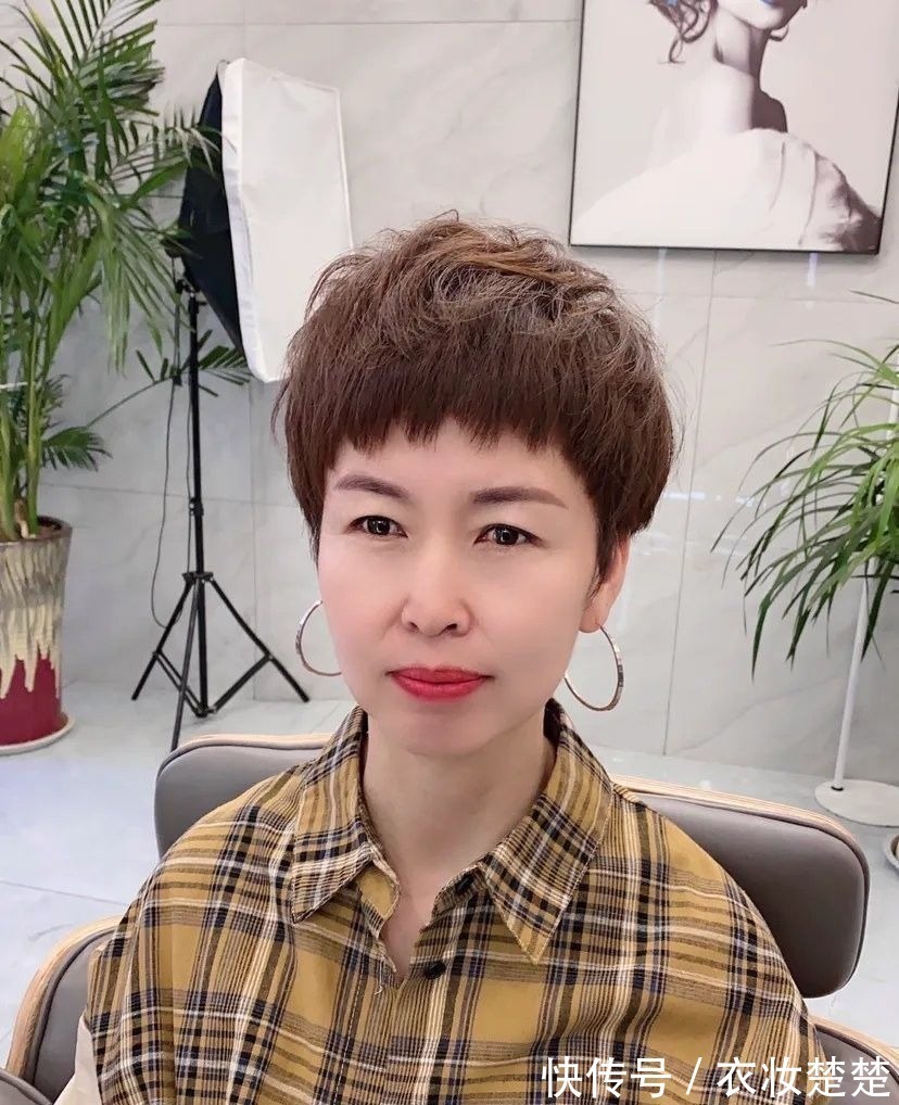 木马烫 女发不在多选对是关键,这3种发型很不错,瘦脸利落显气质