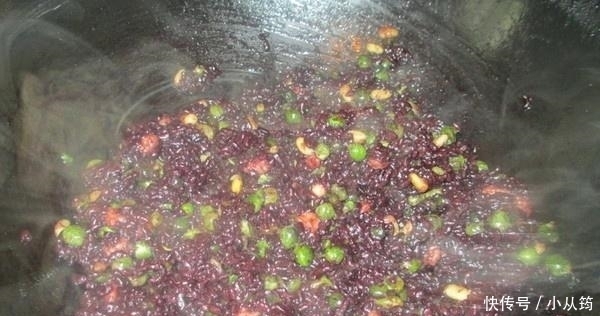 不管有钱没钱,女人要隔三差五吃“天然玻尿酸”,皮肤水嫩显年轻