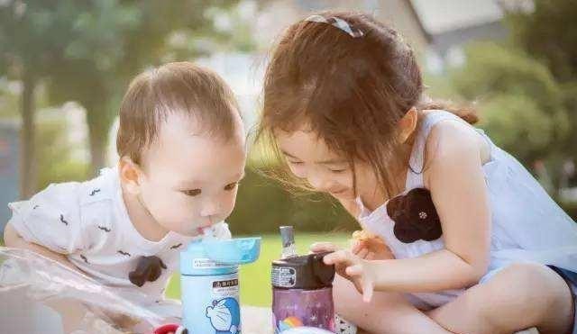 租房|“租房住,还生二胎,疯了吧!”被嘲宝妈回应:吃你家米了?