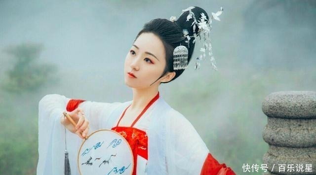 千古&两千年前,一才子写下一首诗,赞美妹妹容貌,成千古绝唱!