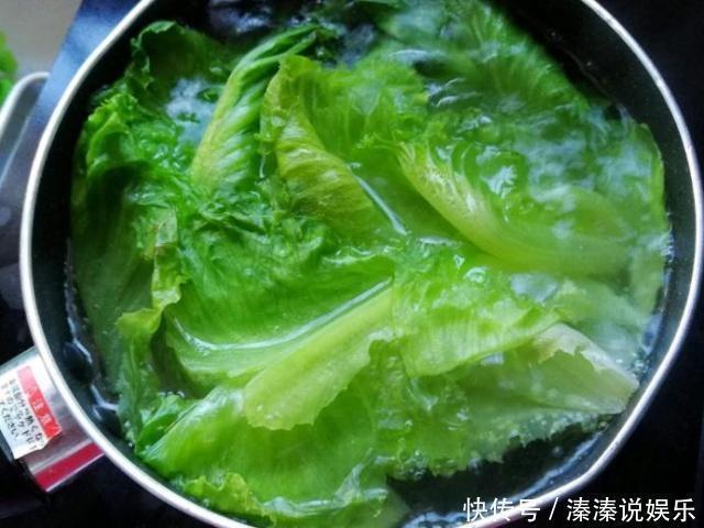 一日三餐|连续吃一个月的水煮菜，然后配合三件事，体重悄悄降下来！