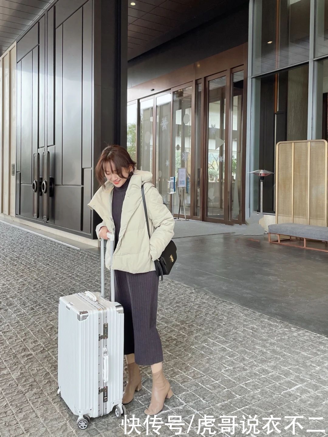 身高不足155也没关系，教你冬季穿搭技巧，小个子也能美美哒