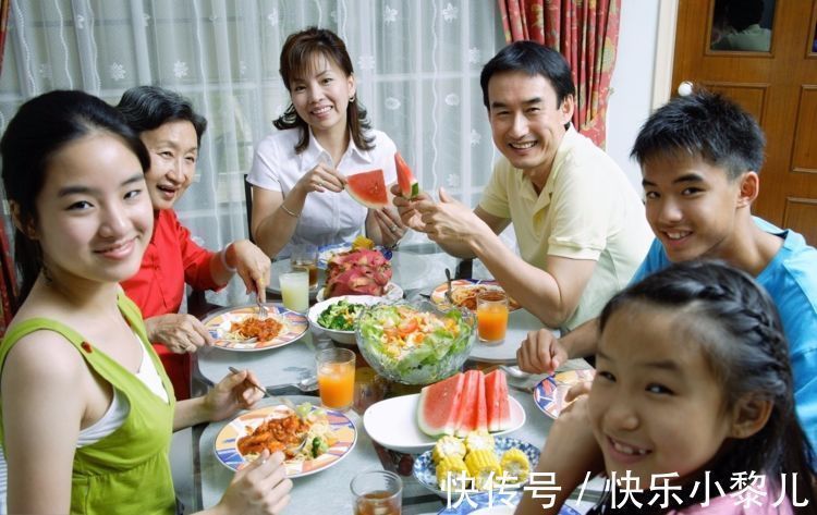 孩子|半年长高5厘米,9岁男孩高出同龄半个头,只因奶奶的这道食物