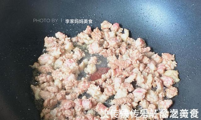 粗茶淡饭|夏天就馋这碗面,简单营养,同事吃这么少,难怪体重不过百