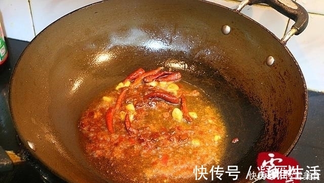 干豆腐别再凉拌了，按张亮的做法，上桌就被清盘，真好吃