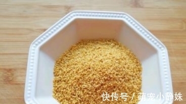 气血|小米和“它”一起煮,早晚喝点,改善睡眠、补气血,气色越来越好
