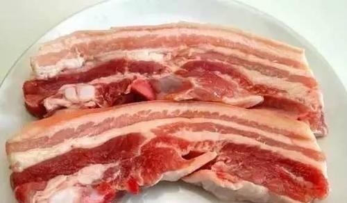 炒猪肉时,不要直接下锅炒!老师傅教你2招,肉质香浓嫩滑,入味