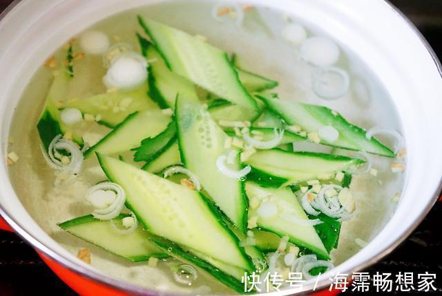 蛋花汤|清晨起晚了也不怕,2分钟做好的暖身汤,驱寒饱腹,效果真不错