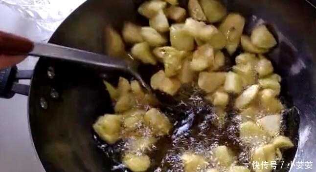 好吃|一道非常好吃又下饭的素菜,鲜香美味多汁,家常菜必备之一