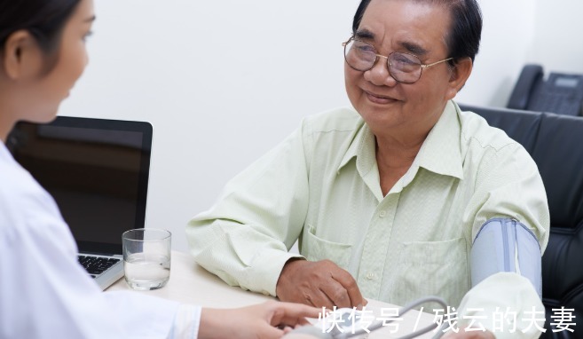 血壓|高血壓者，警惕三種并發癥！夏季控血壓，謹記“3不吃、4補充”！