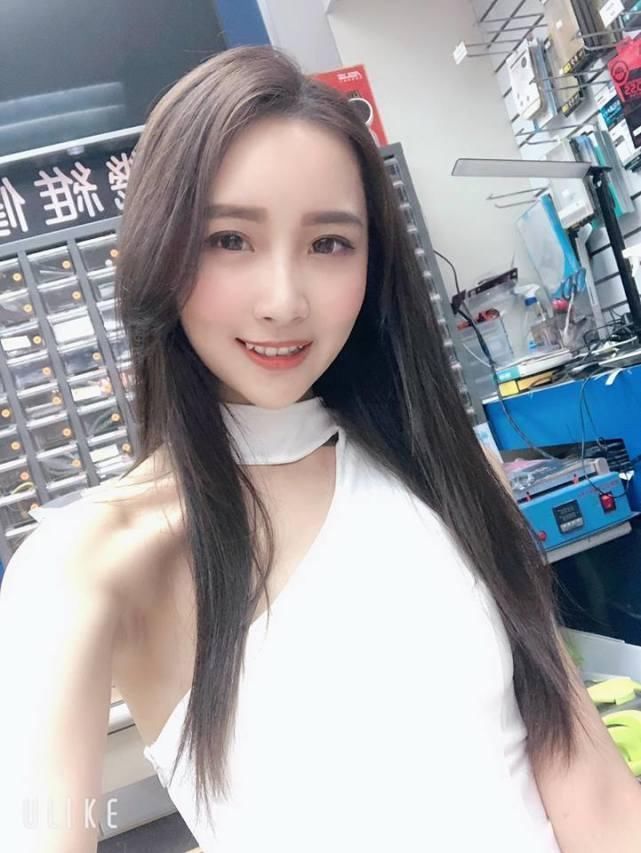 清纯系妹子俏丽马尾微笑超甜,让人就像毒瘾一般难以自拔