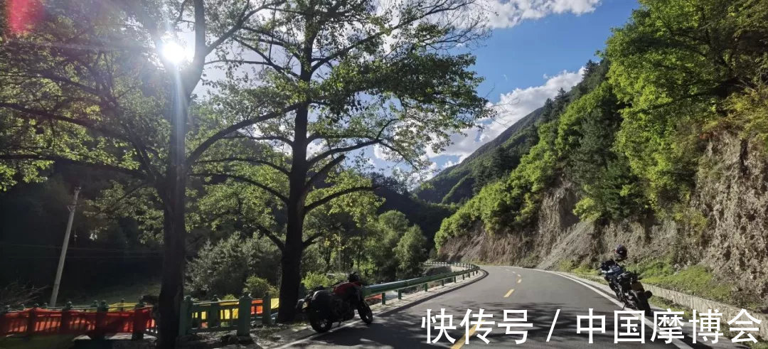 源头|中国最美摩旅路线，承包你的整个秋天