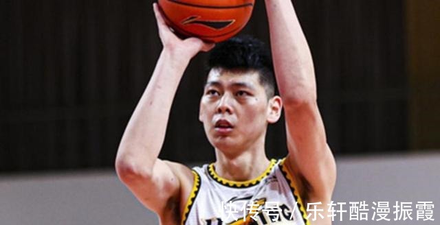 付豪|韩德君停赛朱荣振需要站出来!打出身价的良机他能把握住吗