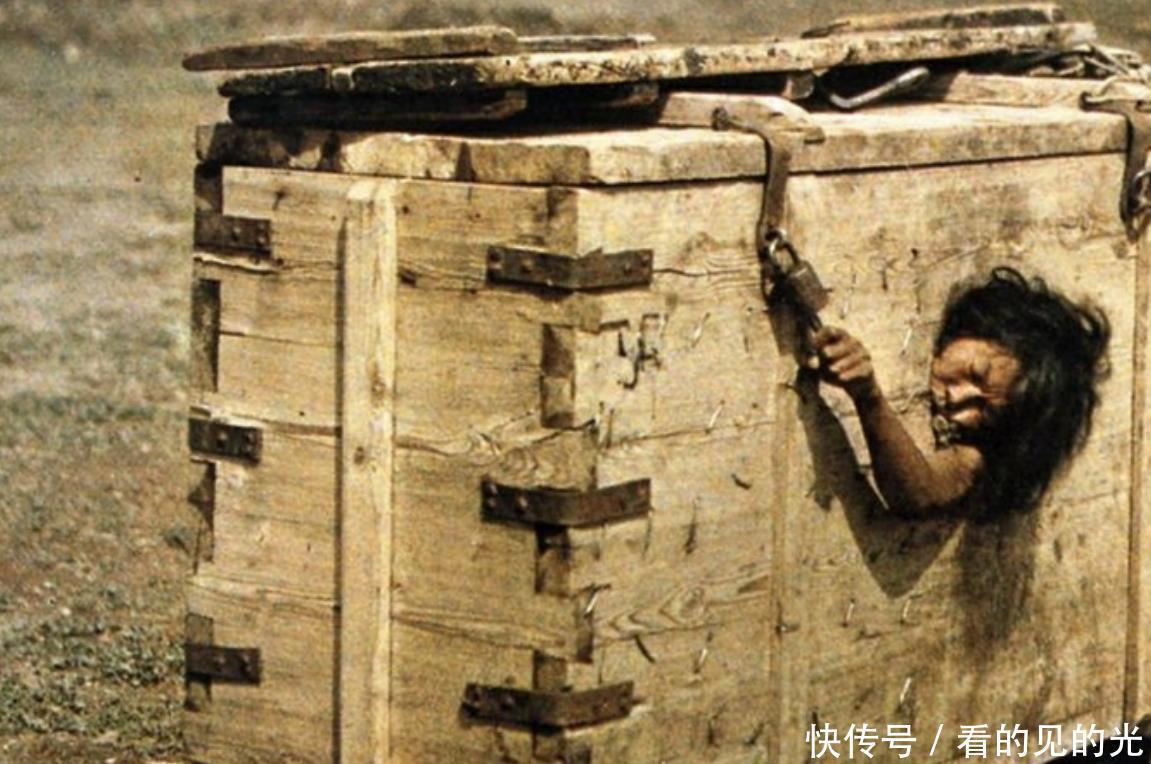 女性|晚清女性彩色老照片穿红衣的新娘,求生欲强的女囚犯!