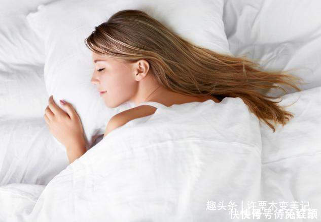 女人睡觉时,要扎发还是散发我做错多年,难怪掉发快,发际线高