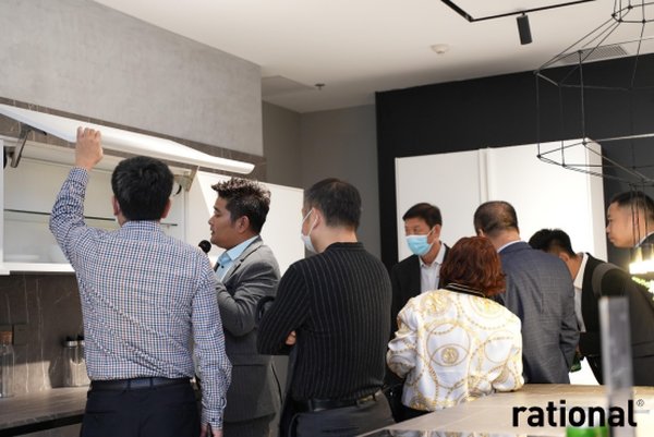 拉丘|燃点生活姿彩，共赴橱柜魅力之约