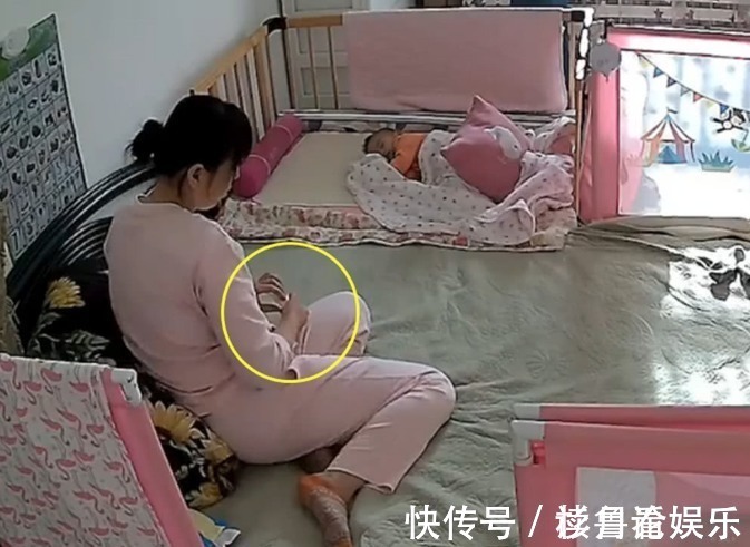 千纸鹤|趁宝宝睡着,保姆手上一直在摆弄着什么,宝妈从监控看到后感动