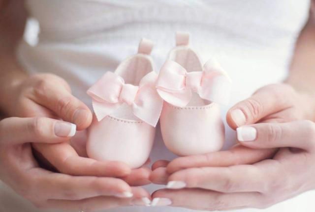 胎儿|当胎儿出生的一瞬间，孕妇身体是什么感受？宝妈的话让人感动