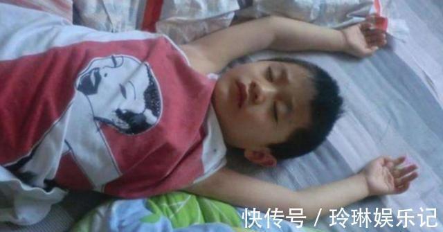 儿子|家里请了保姆后,9岁儿子变得嗜睡,父母一查监控,奖励保姆9万元