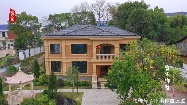 别墅|春天来了,看这组农村别墅航拍实景图,树木萦绕,超级治愈