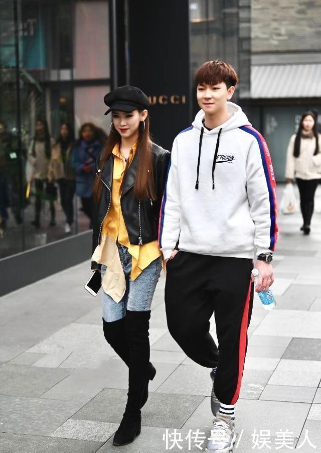 气质|街拍小姐姐颜值很高,身穿仙女裙气质非凡