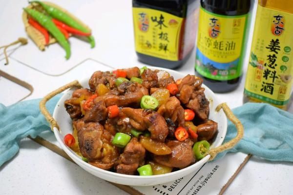 不知道吃什么，红烧鸡肉土豆准没错