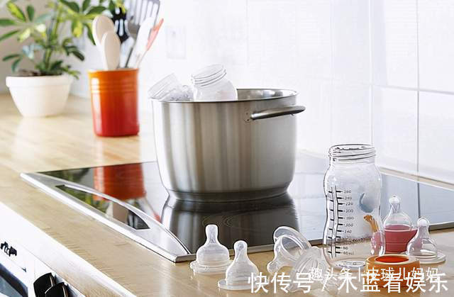 开水烫奶瓶|有种“偷懒”叫开水烫奶瓶,方便了大人,“坑”了孩子