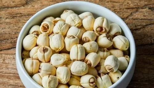 花生米|立秋后，女人要多喝此汤，嫩白丝滑，美容养颜，比燕窝还有营养