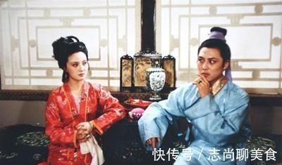 贾雨村&王子腾：红楼梦中未露脸的“小人物”，却是支撑四大家族的大BOSS