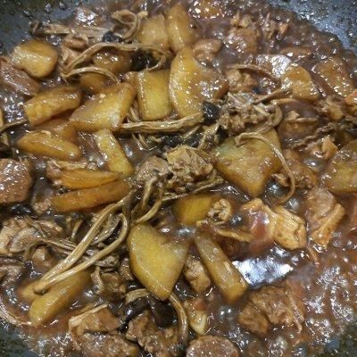 萝卜闷鸭|连汤汁都下饭的萝卜闷鸭这样做，秒变米饭杀手